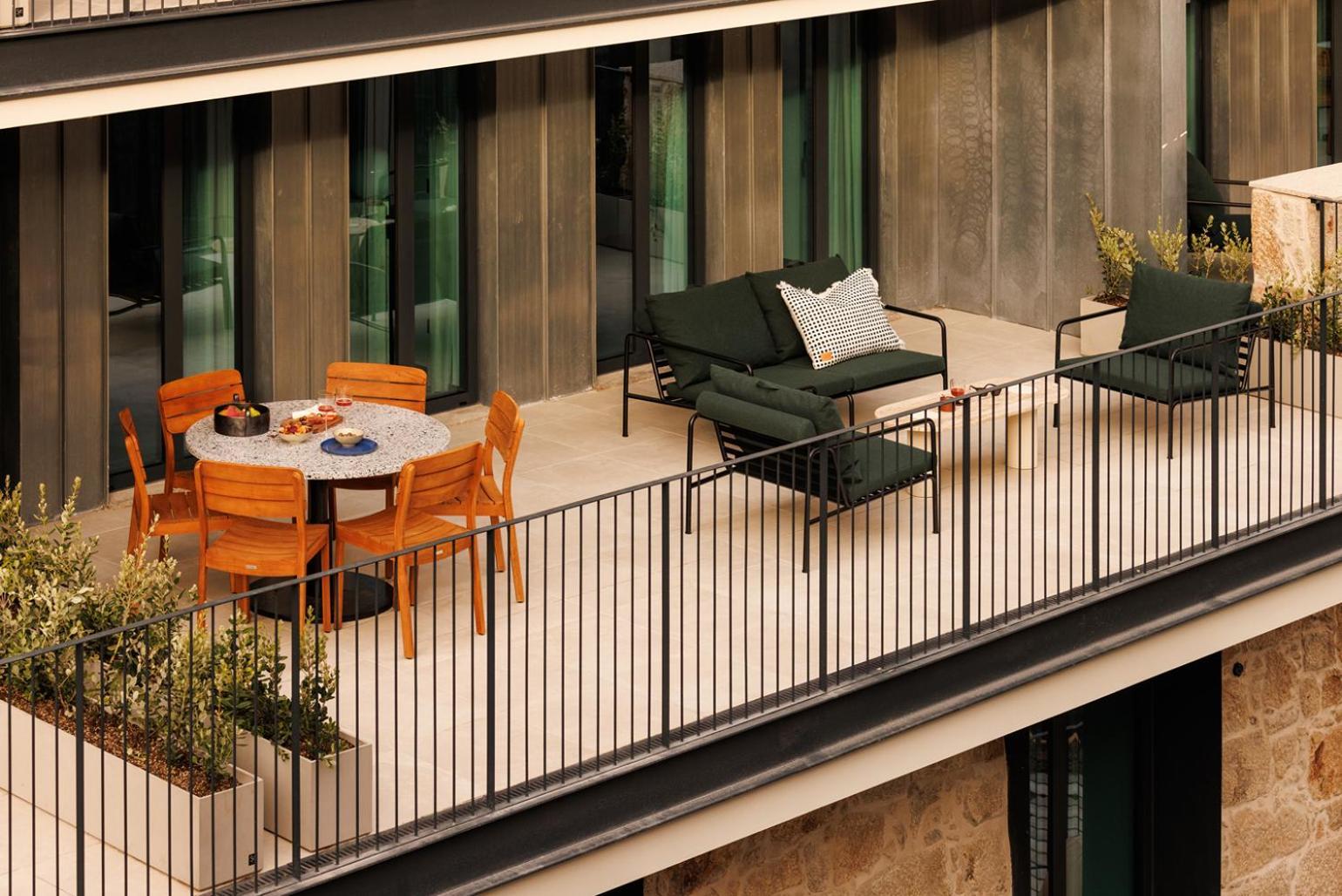 The Rebello Hotel & Spa - Small Luxury Hotels Of The World Vila Nova de Gaia Eksteriør billede A balcony