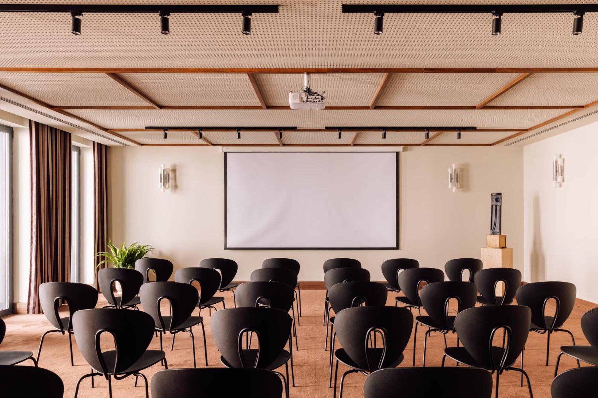The Rebello Hotel & Spa - Small Luxury Hotels Of The World Vila Nova de Gaia Eksteriør billede A typical conference room